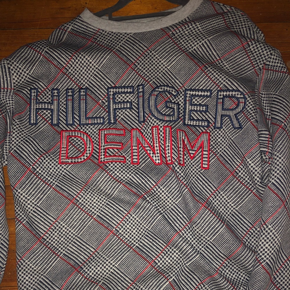 Tommy Hilfiger spell out logo sweater